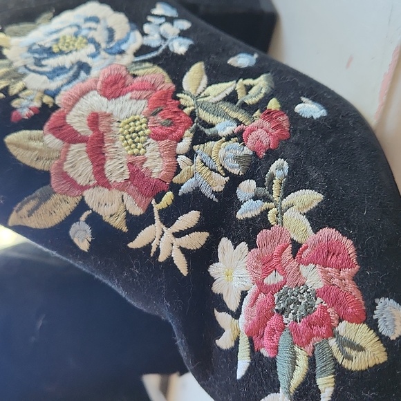 White House Black Market Suede Black Floral Ankle Booties - Picture 5 of 10